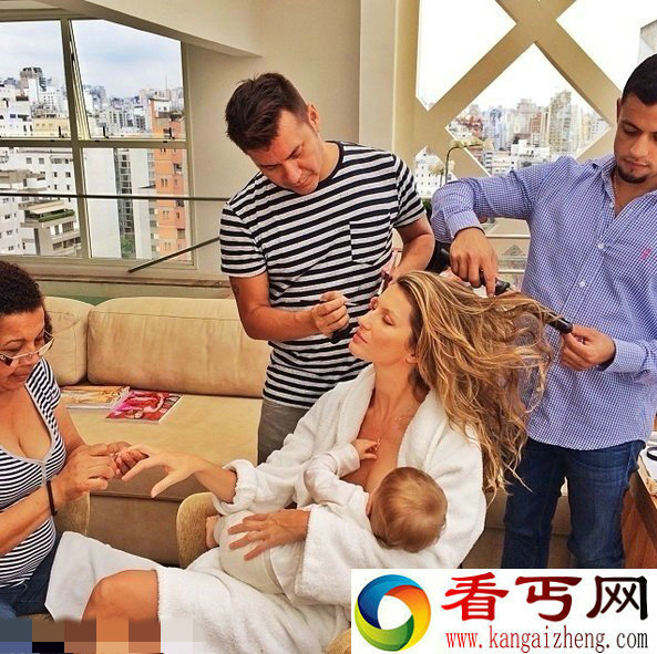 辣妈女星助力世界母乳喂养周 齐晒哺乳靓照(组图)(图1) 辣妈女星助力世界母乳喂养周 齐晒哺乳靓照(组图)