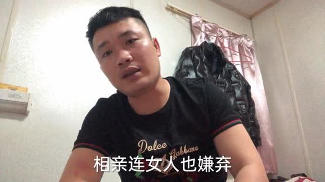 李小龙的妻子是谁(李小龙死后,他的妻子后来 李小龙的妻子是谁(李小龙死后,他的妻子后来