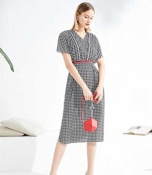 演员王丽云的儿子和女儿 演员王丽云的儿子和女儿