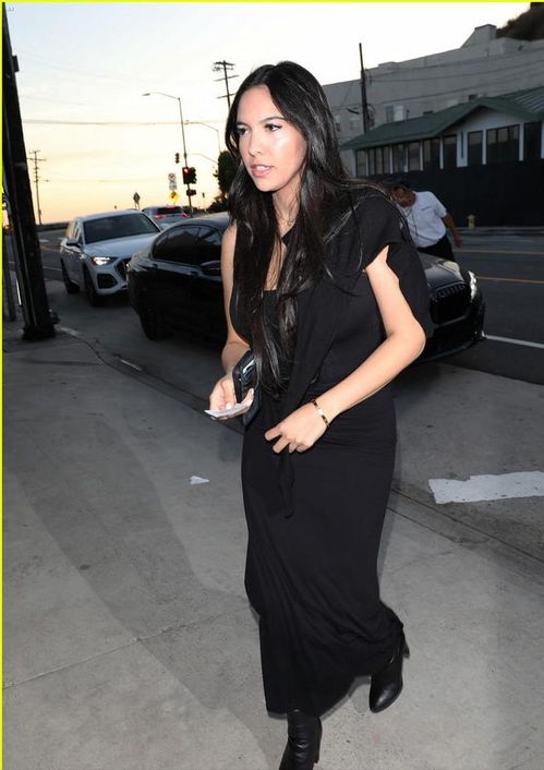 形容悲伤的词语有哪些 形容悲伤的词语有哪些